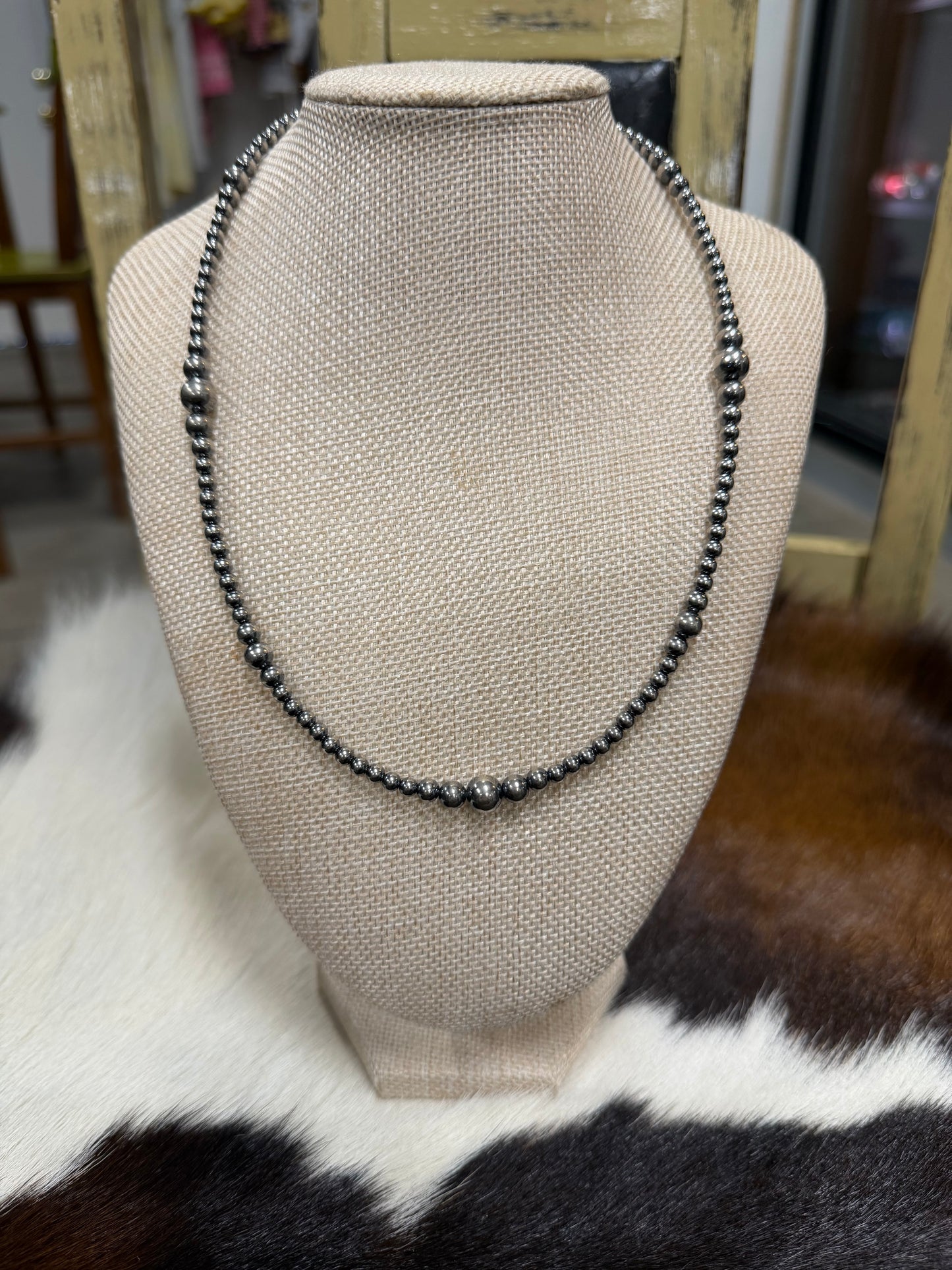 18” Graduated Sterling Silver Pearl Necklace
